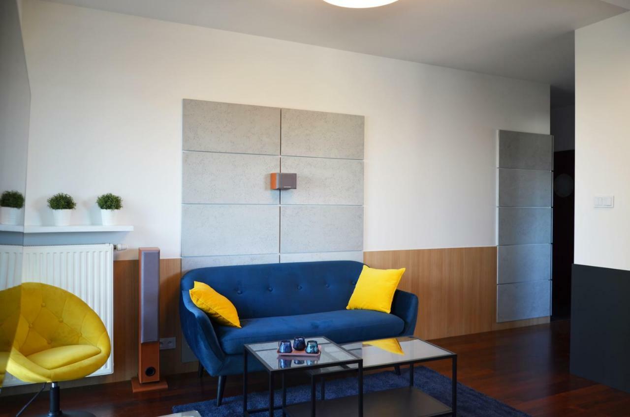 Aleja Wyscigowa 4C By Homeprime Warsaw Luaran gambar